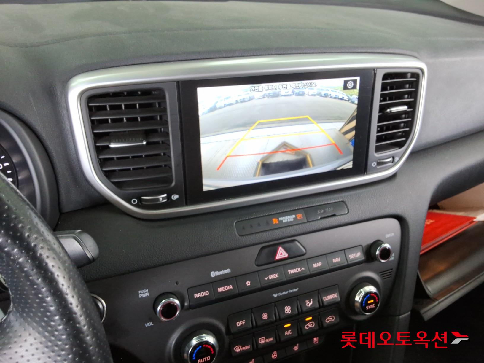 2022 - kia sportage