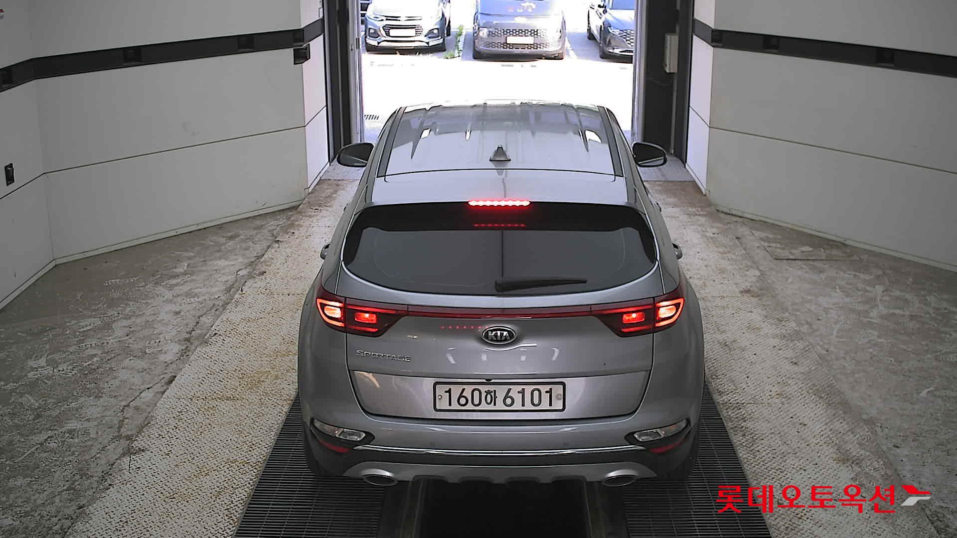 2022 - kia sportage