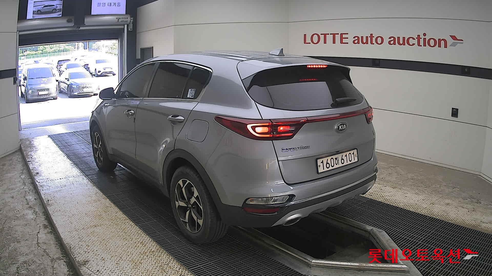 2022 - kia sportage
