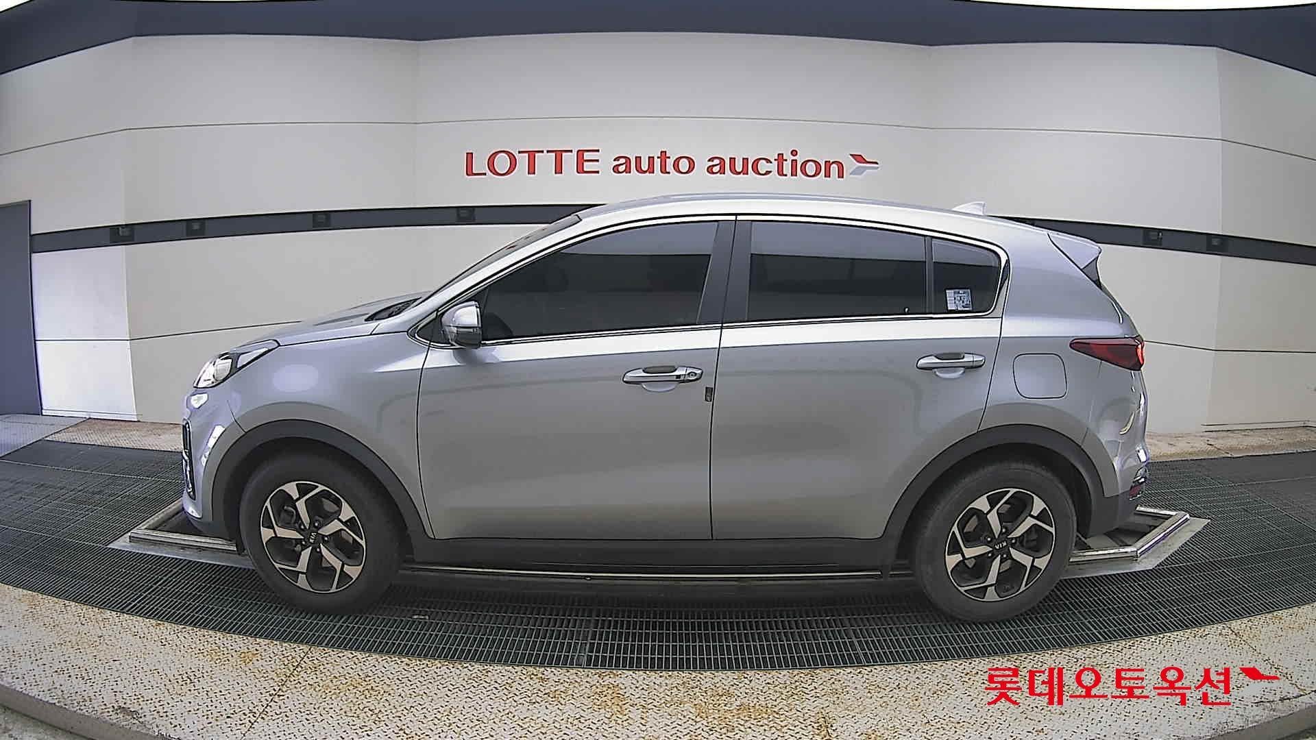 2022 - kia sportage