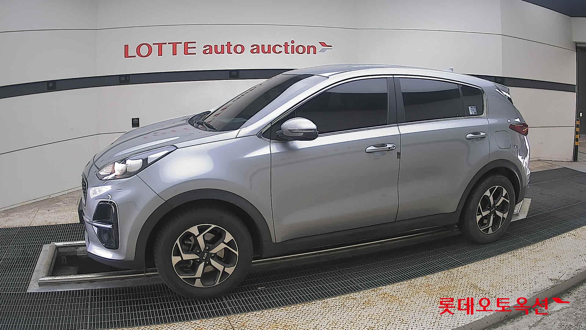 2022 - kia sportage