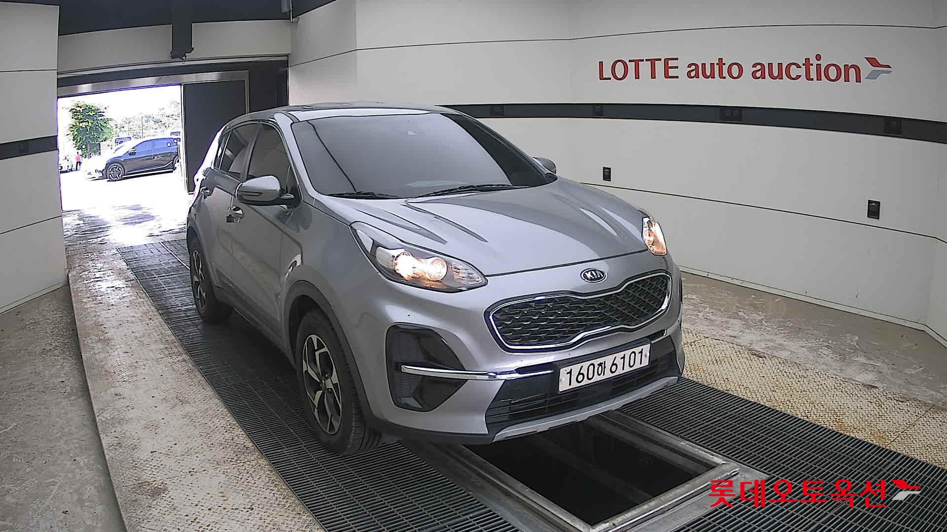 2022 - kia sportage