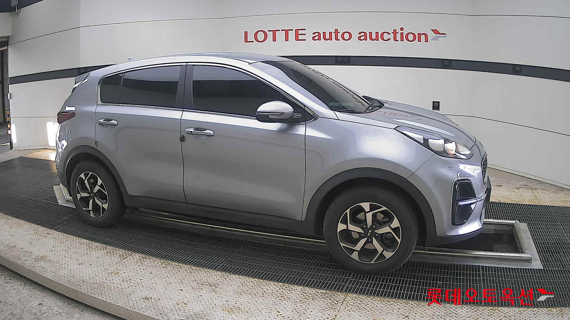 2022 - kia sportage