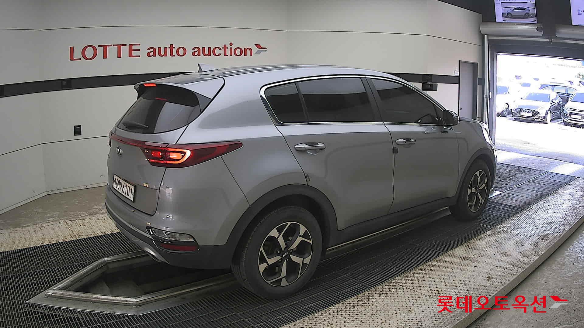 2022 - kia sportage