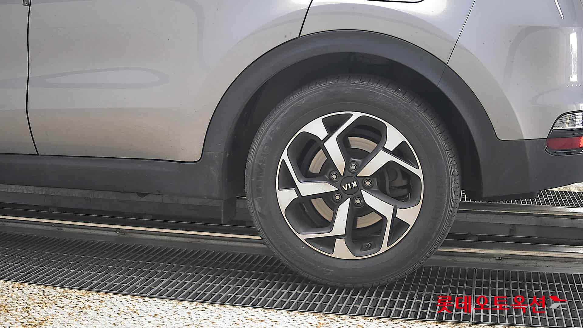 2022 - kia sportage