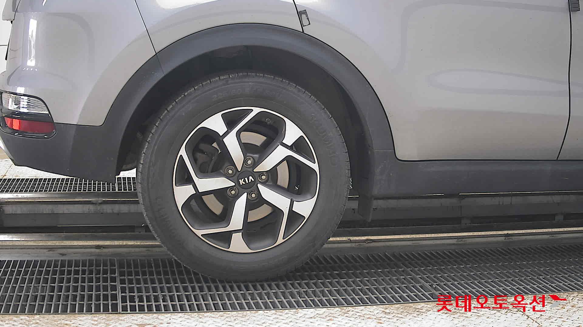 2022 - kia sportage
