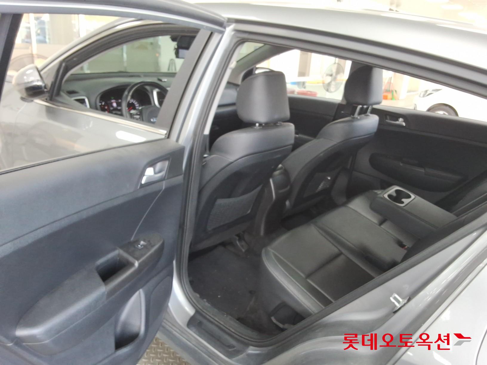 2022 - kia sportage