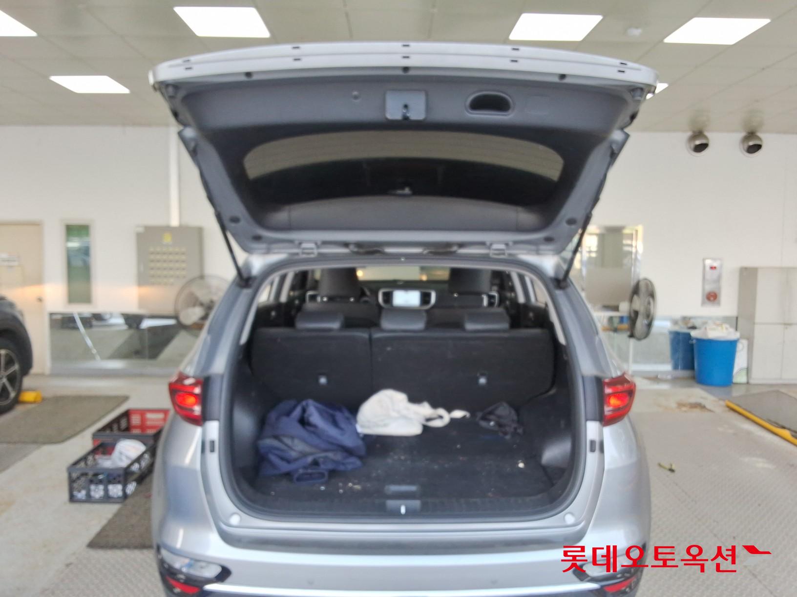 2022 - kia sportage