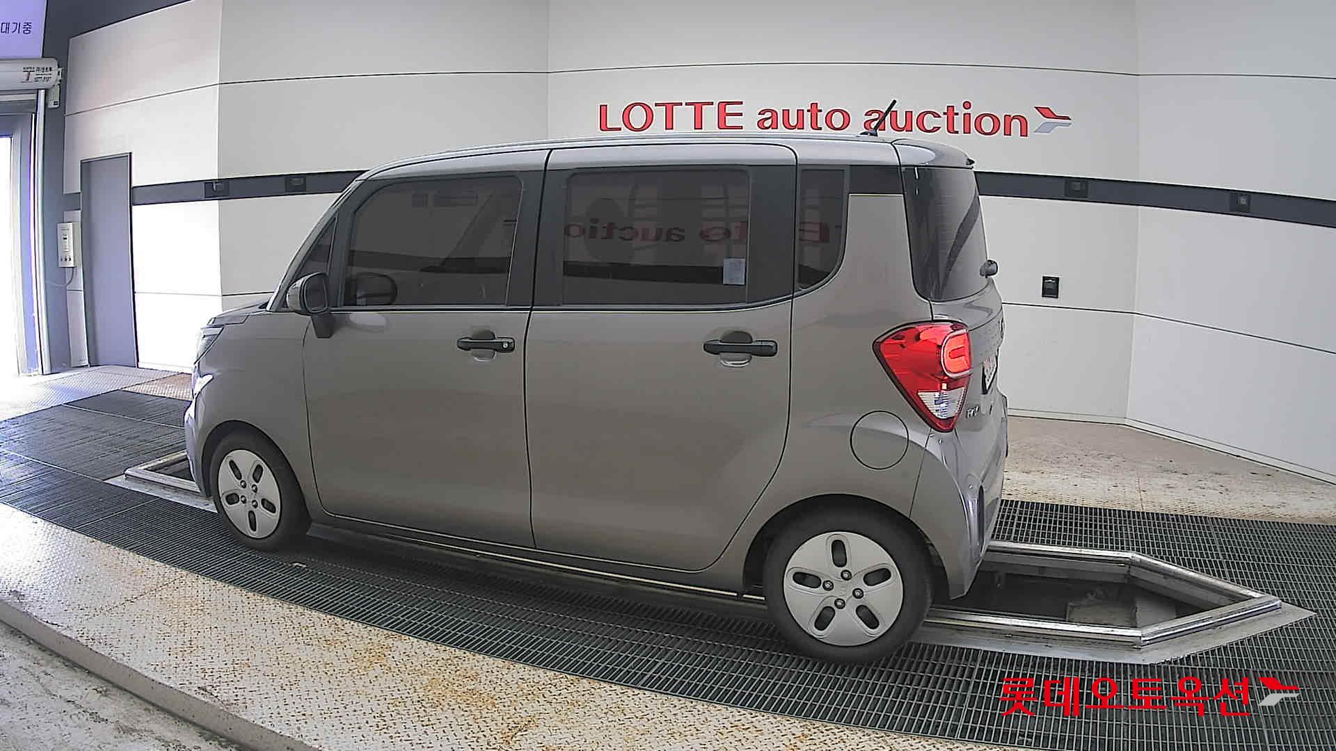 2021 - kia ray