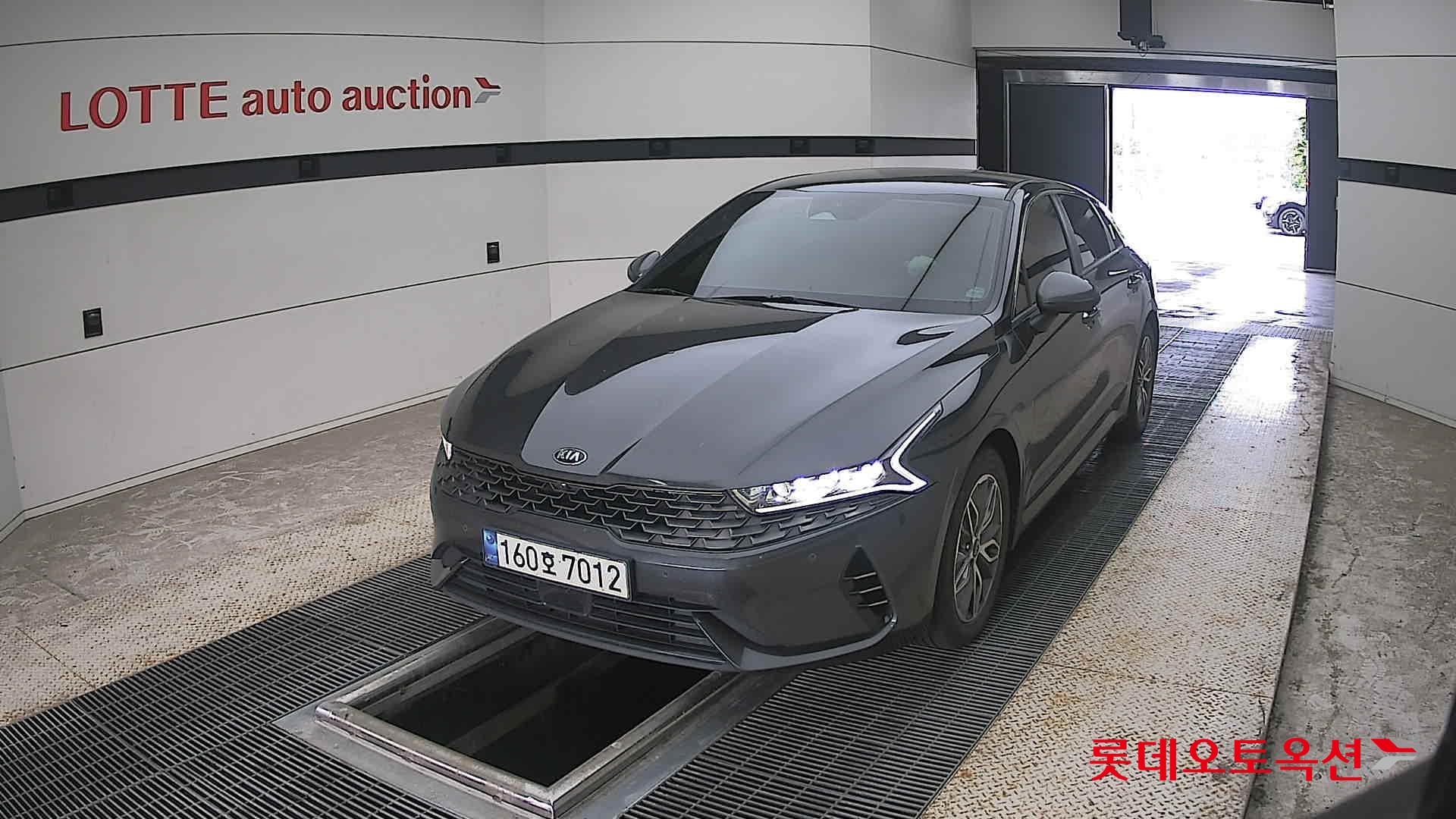 2021 - kia k5