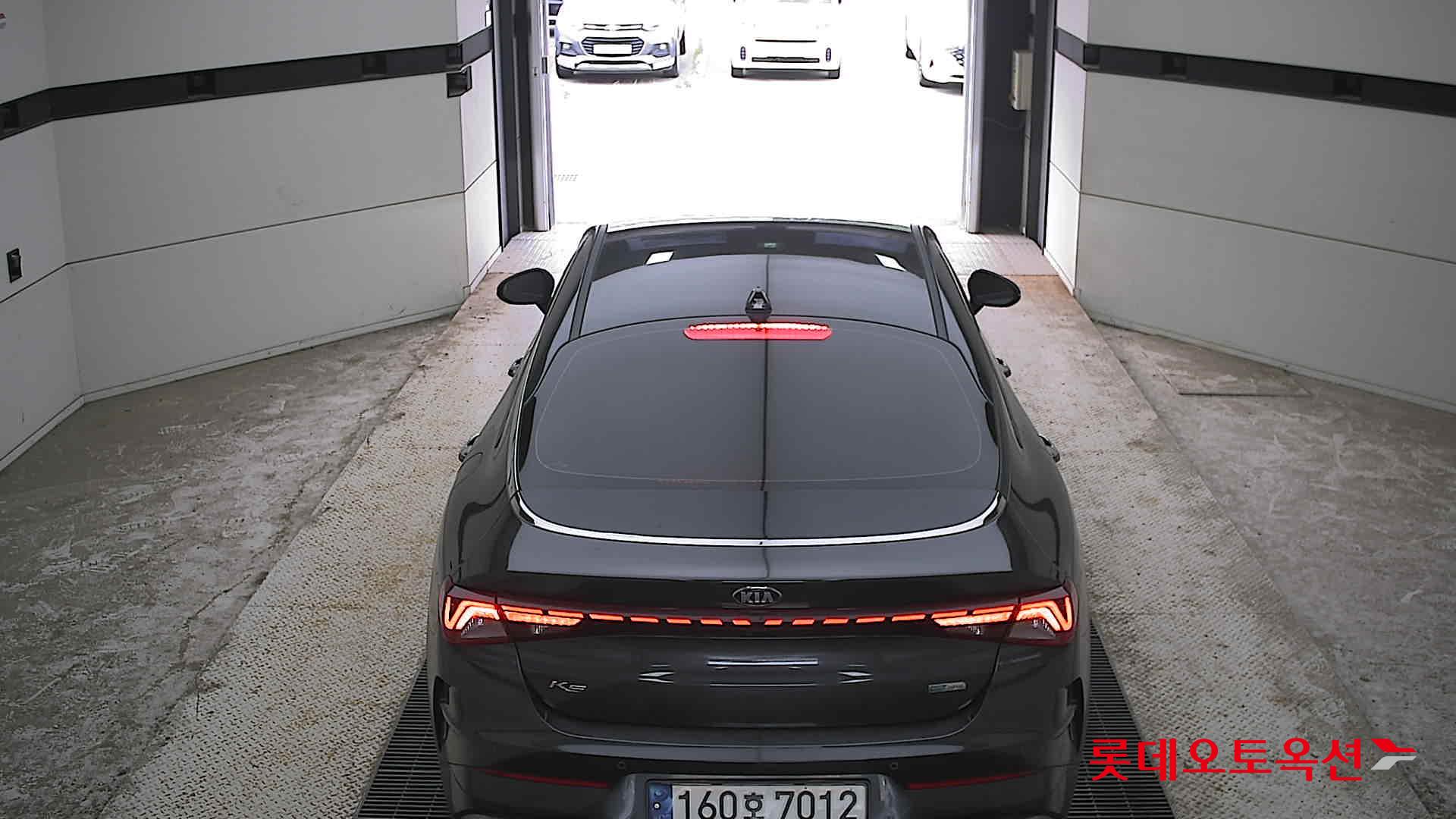 2021 - kia k5