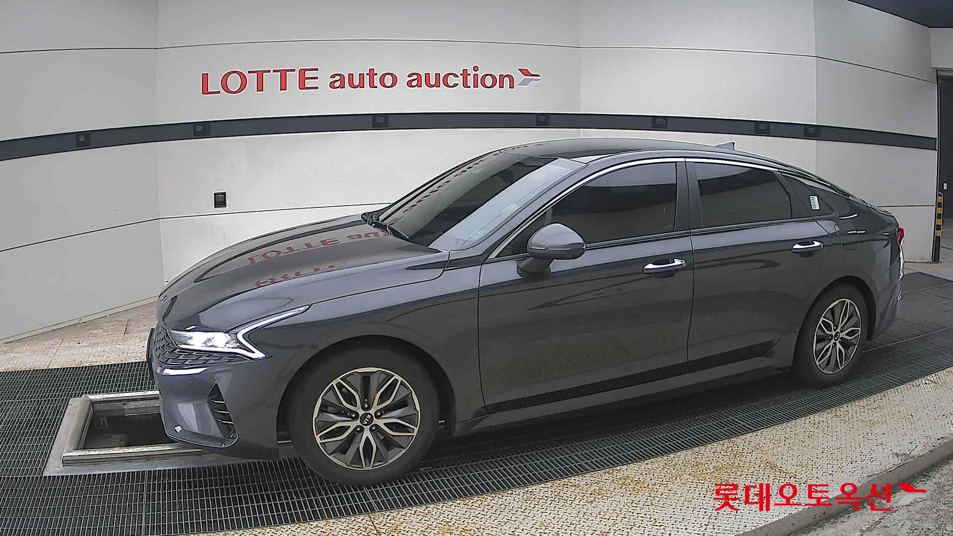 2021 - kia k5