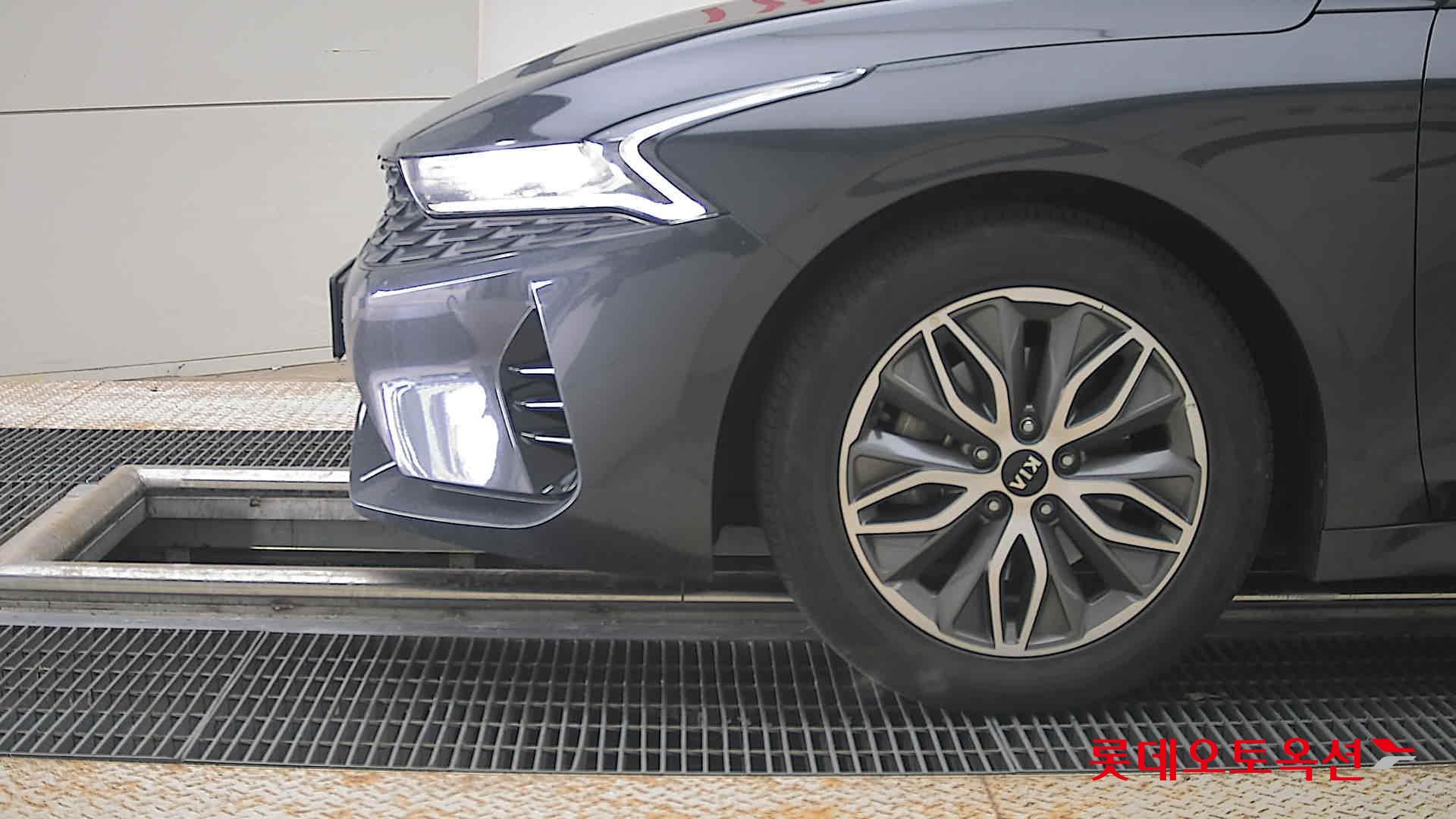 2021 - kia k5