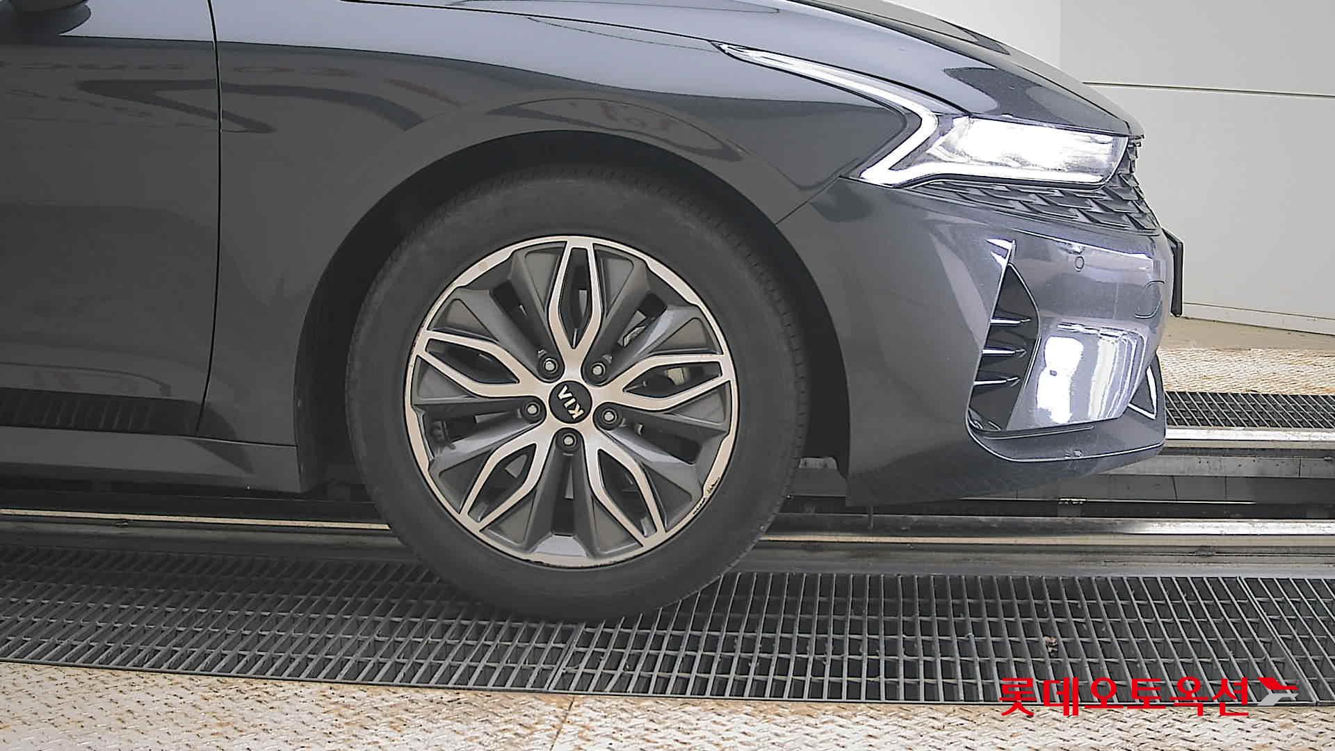 2021 - kia k5