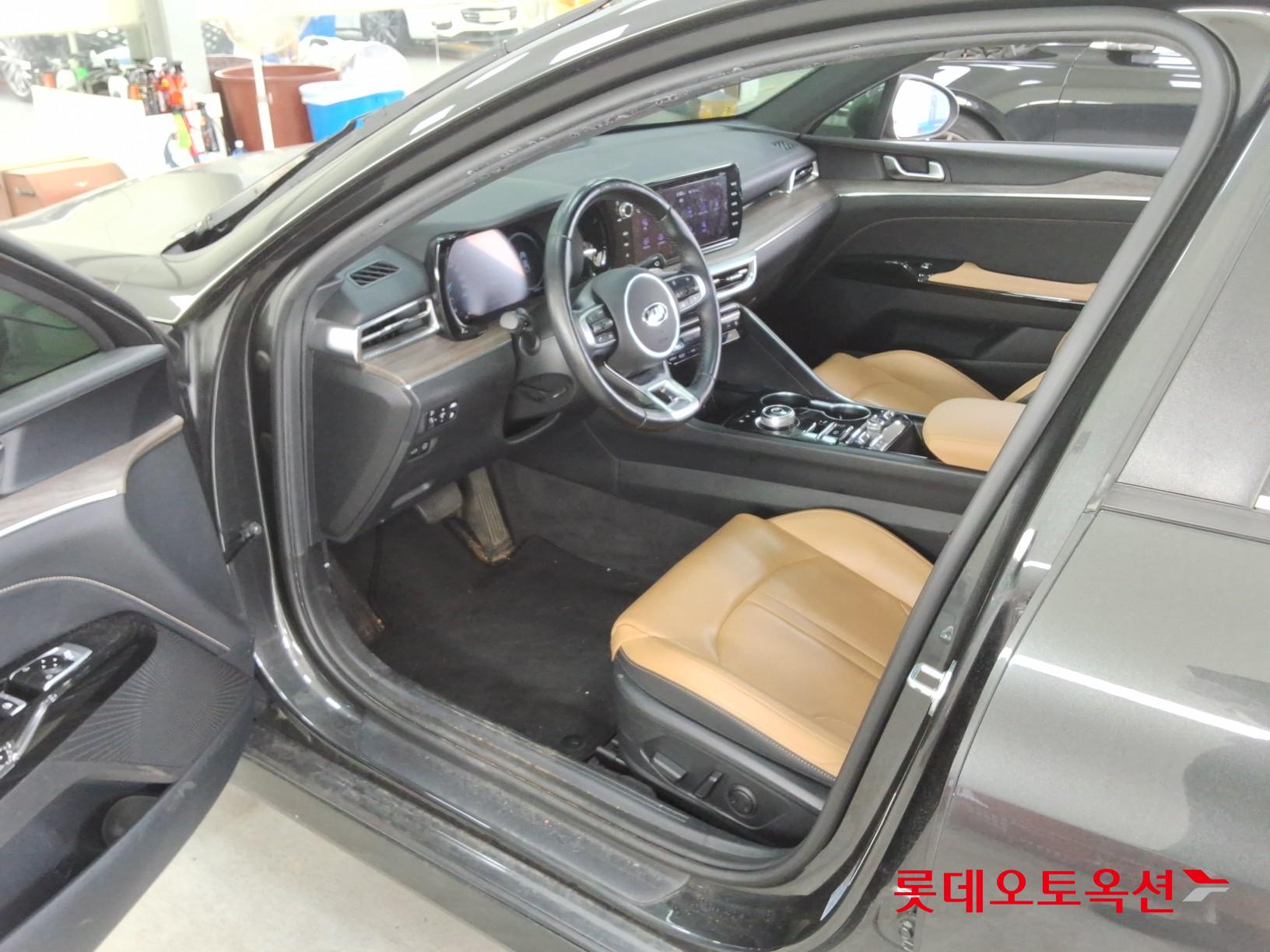2021 - kia k5