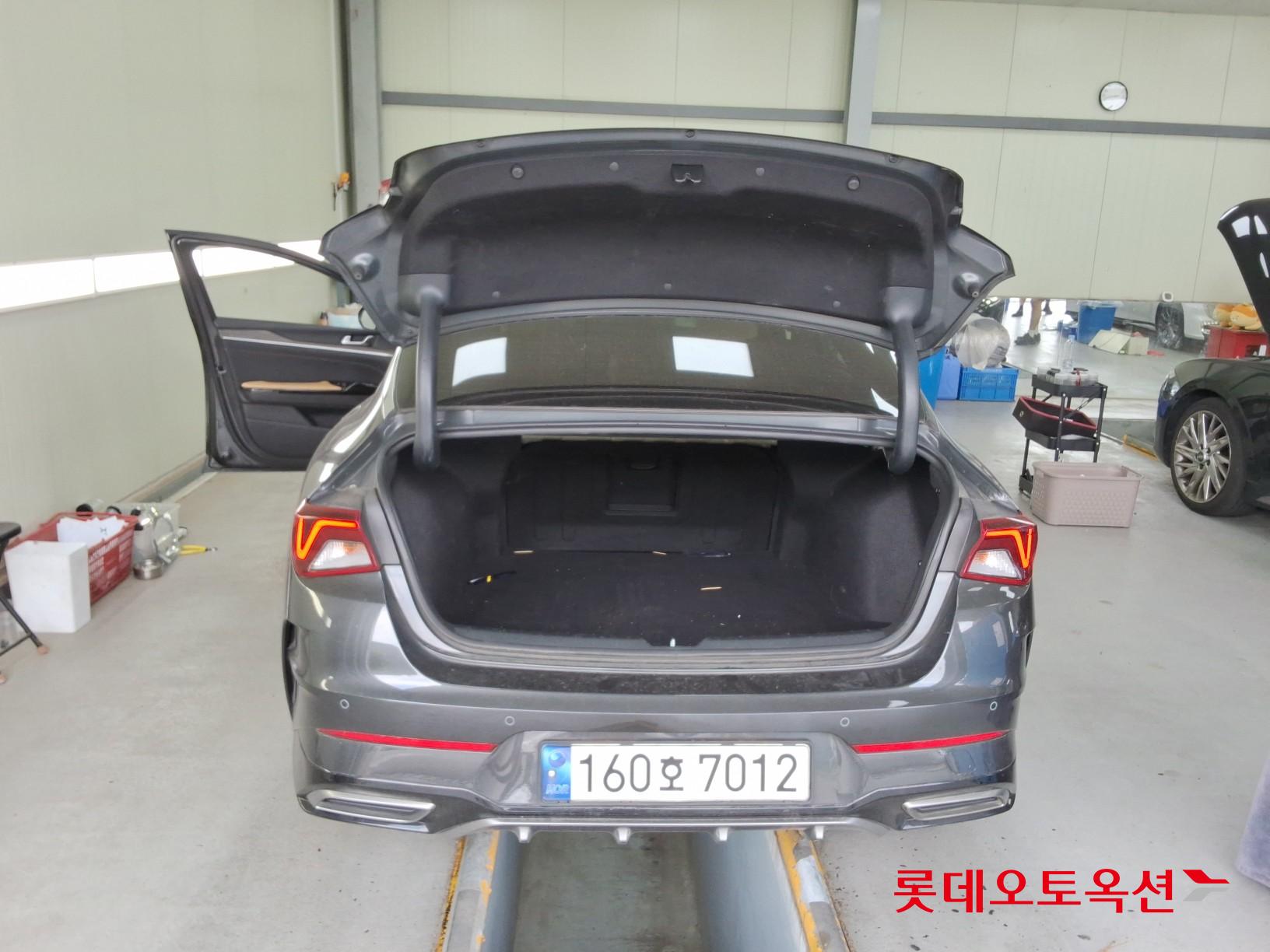 2021 - kia k5