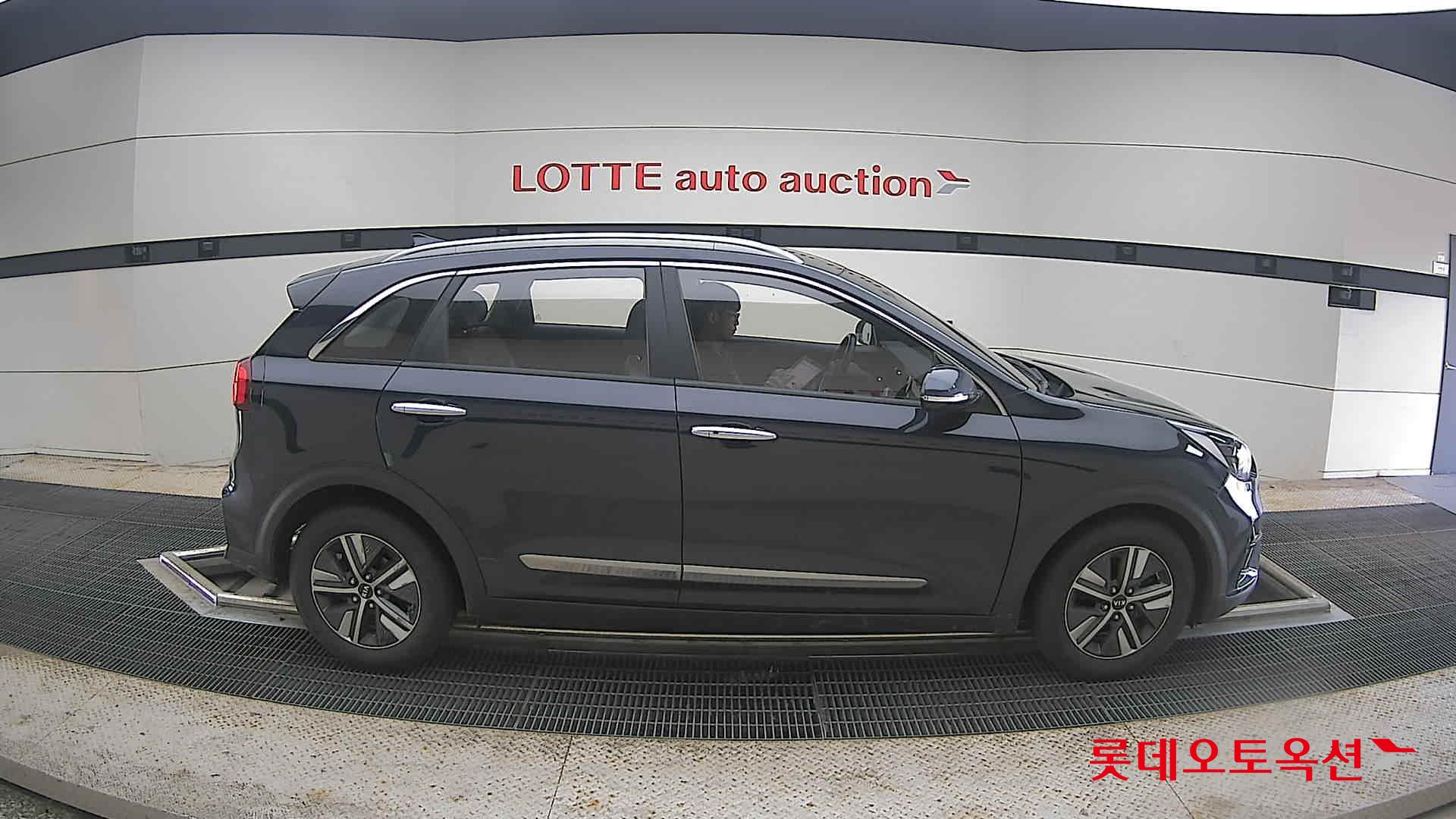 2020 - kia niro