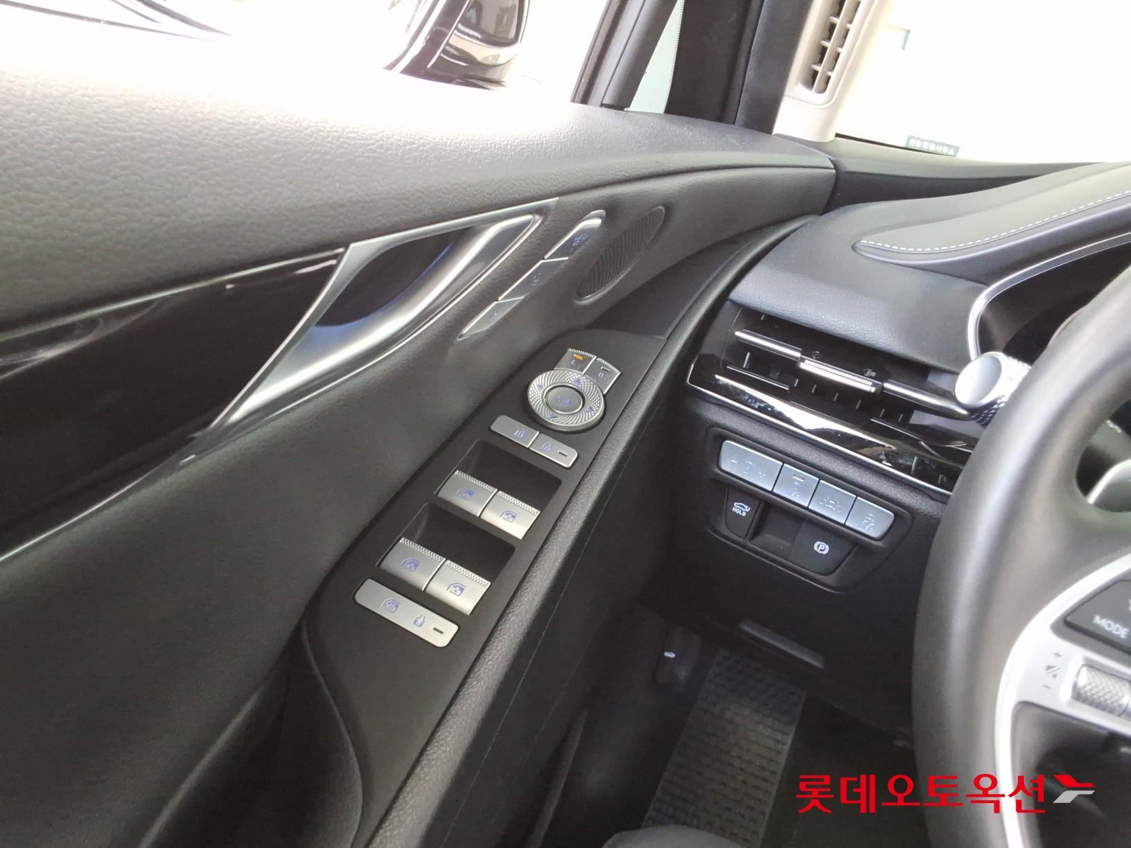 2021 - genesis g80