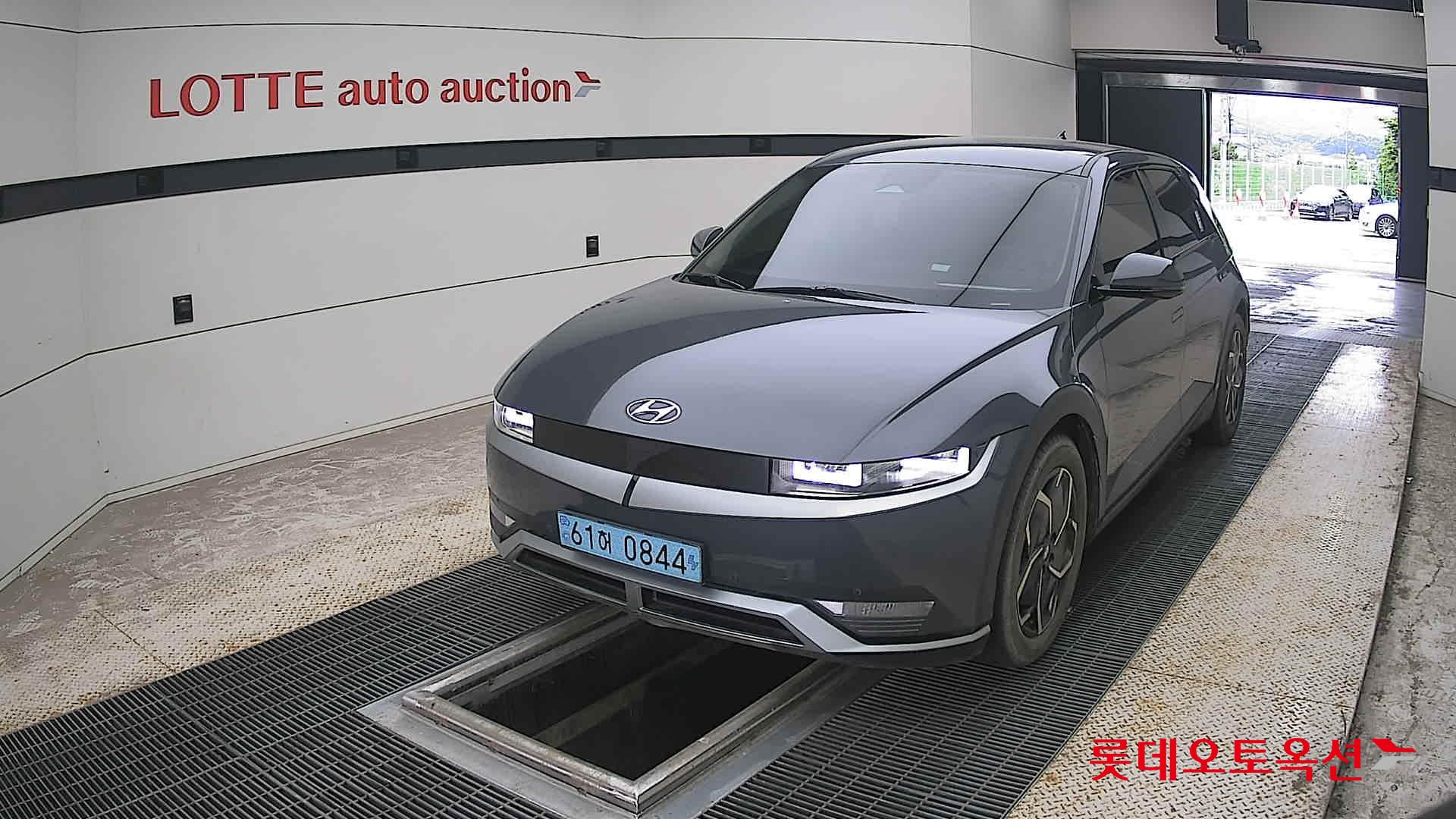 2023 - hyundai ioniq