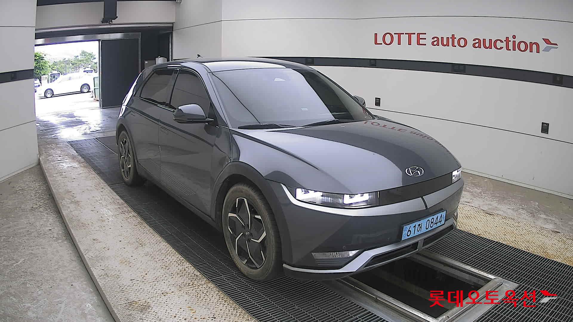 2023 - hyundai ioniq
