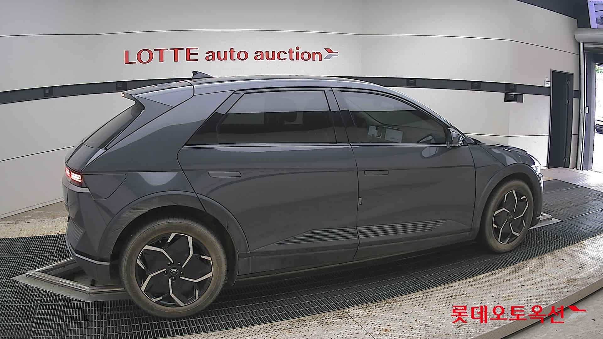 2023 - hyundai ioniq