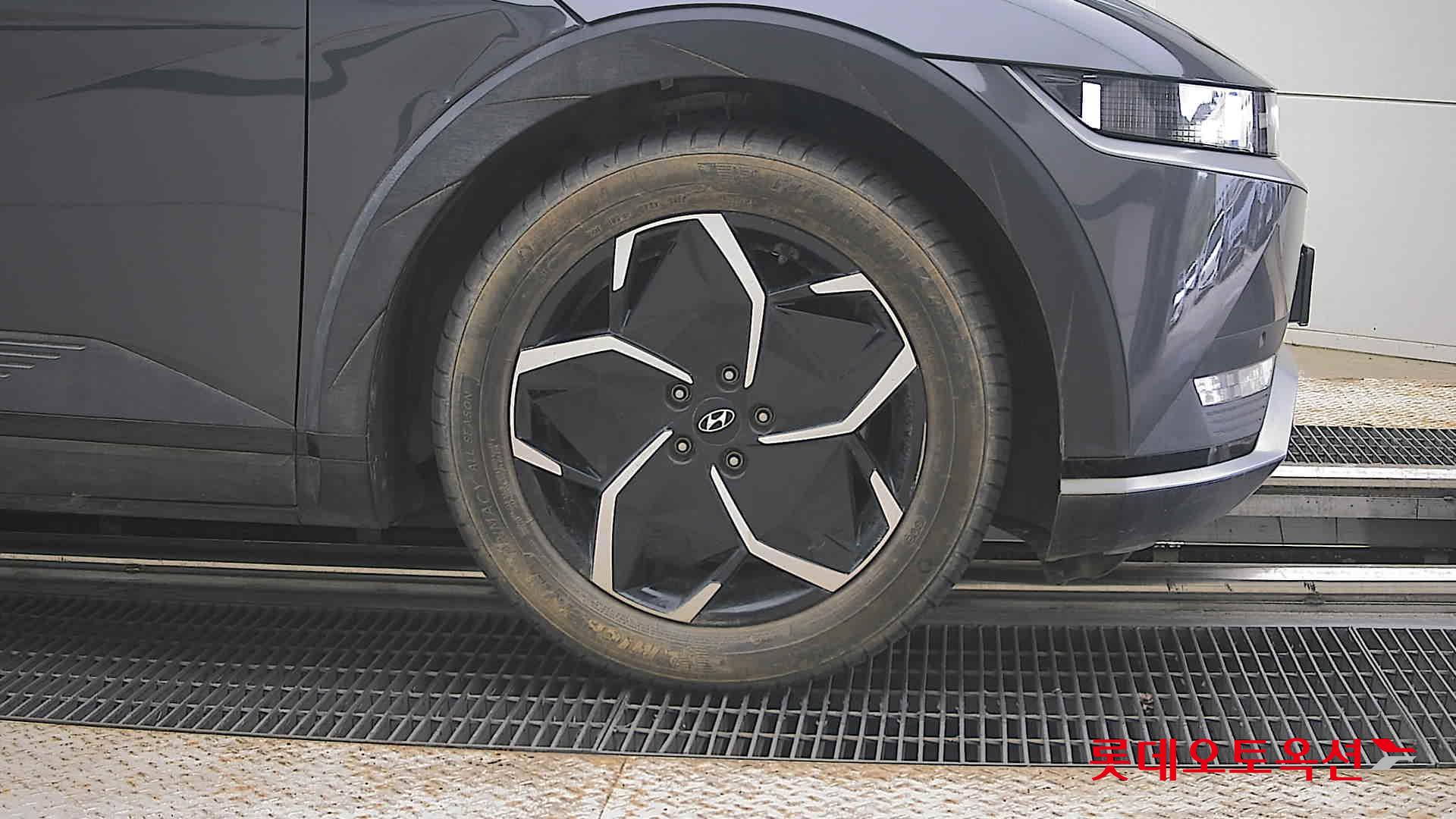 2023 - hyundai ioniq
