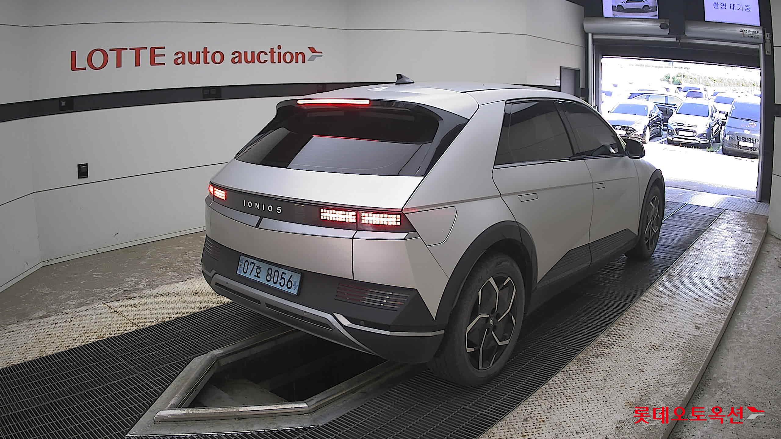 2022 - hyundai ioniq