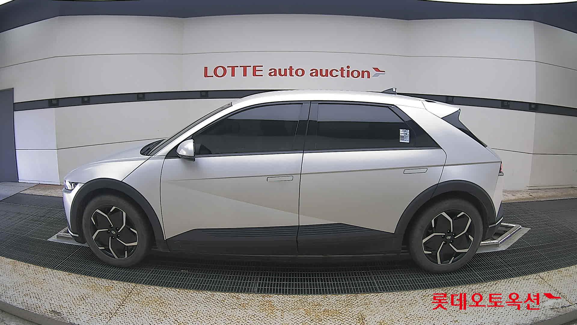 2022 - hyundai ioniq
