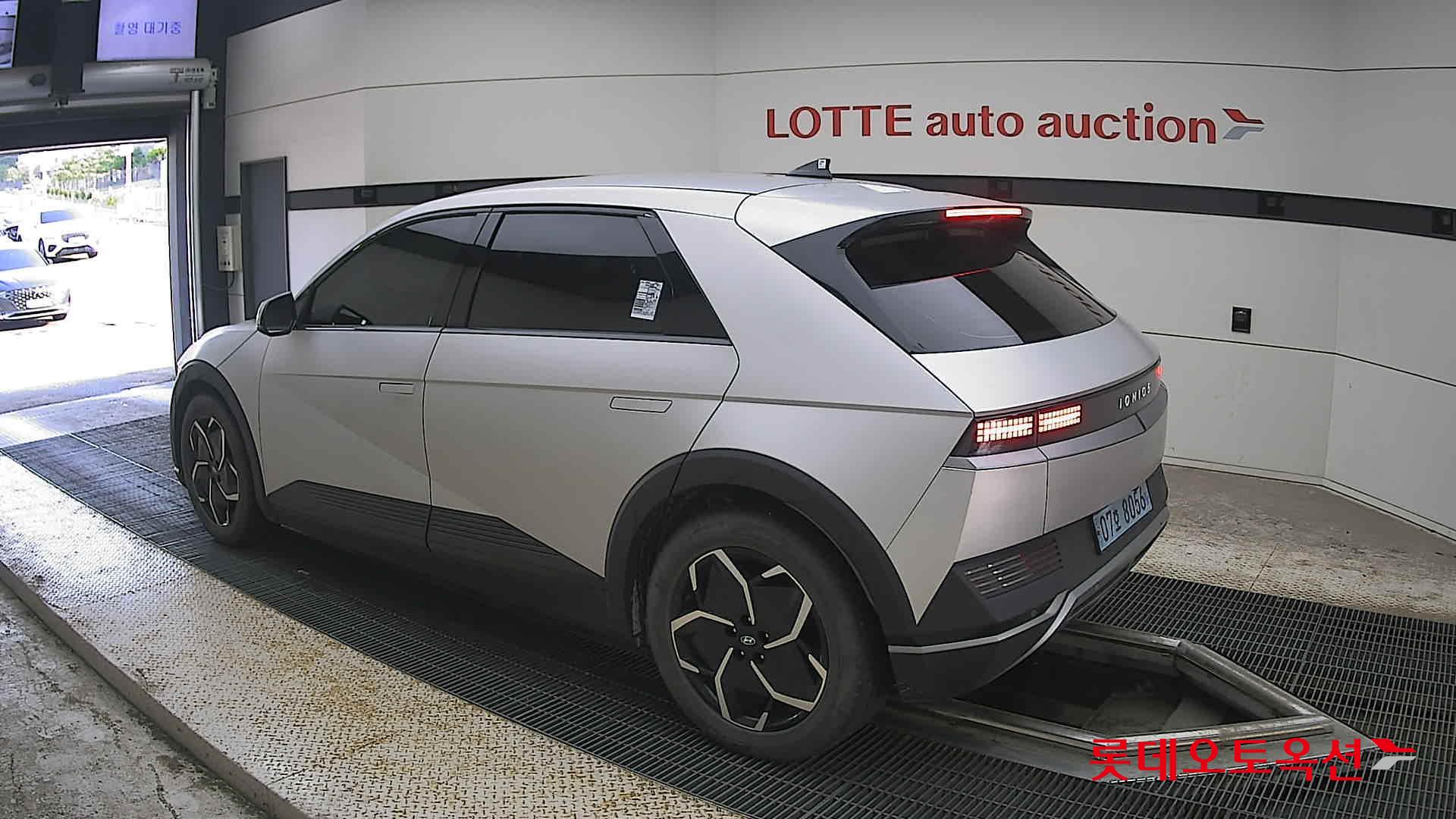 2022 - hyundai ioniq