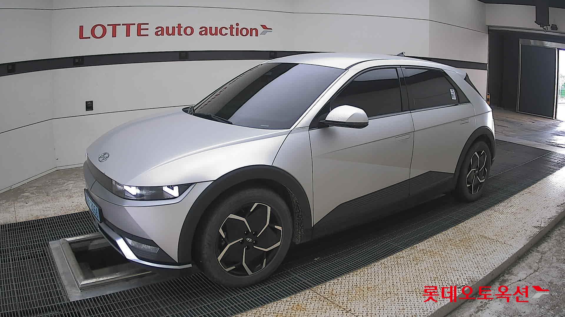 2022 - hyundai ioniq