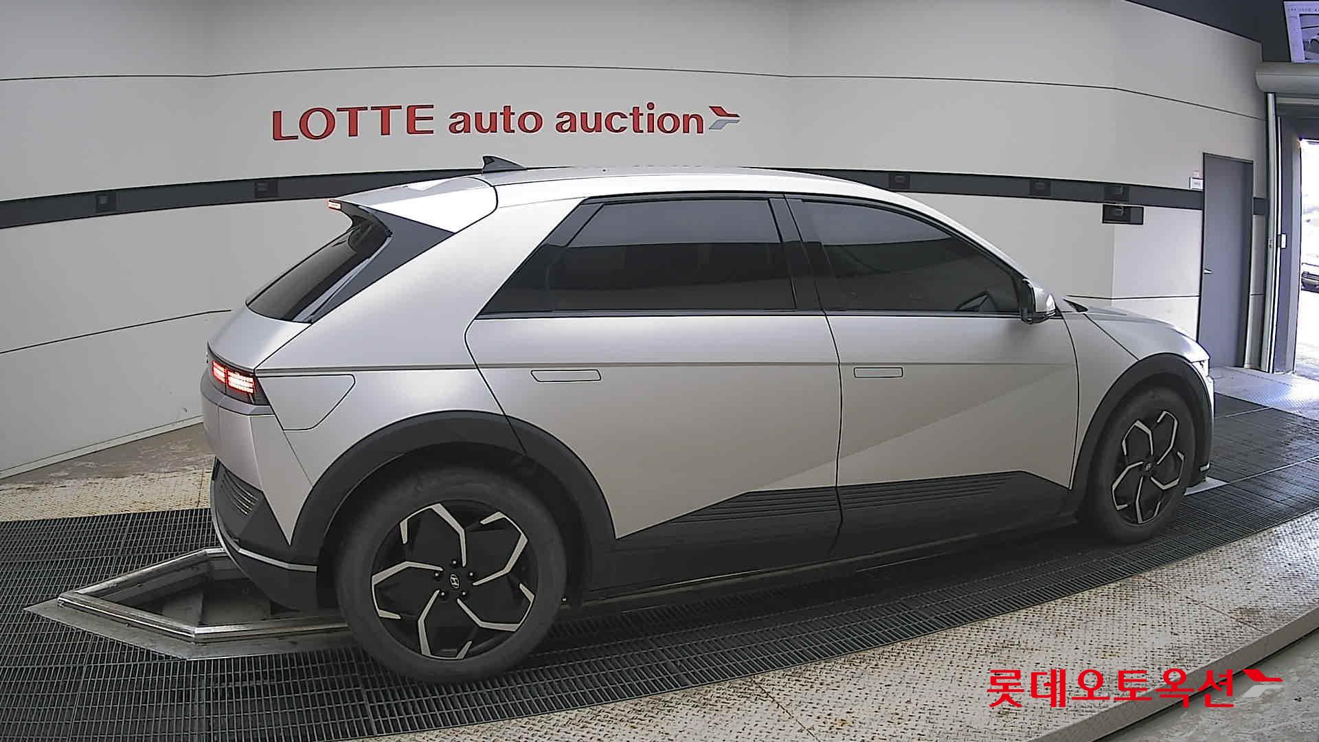 2022 - hyundai ioniq