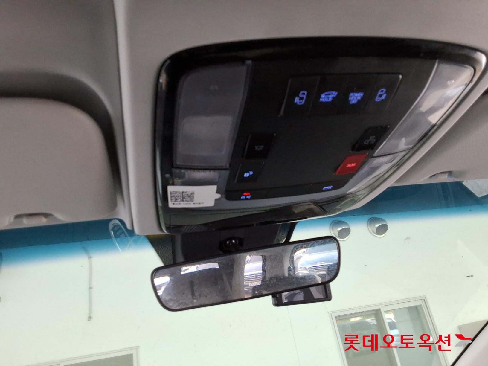 2023 - hyundai staria