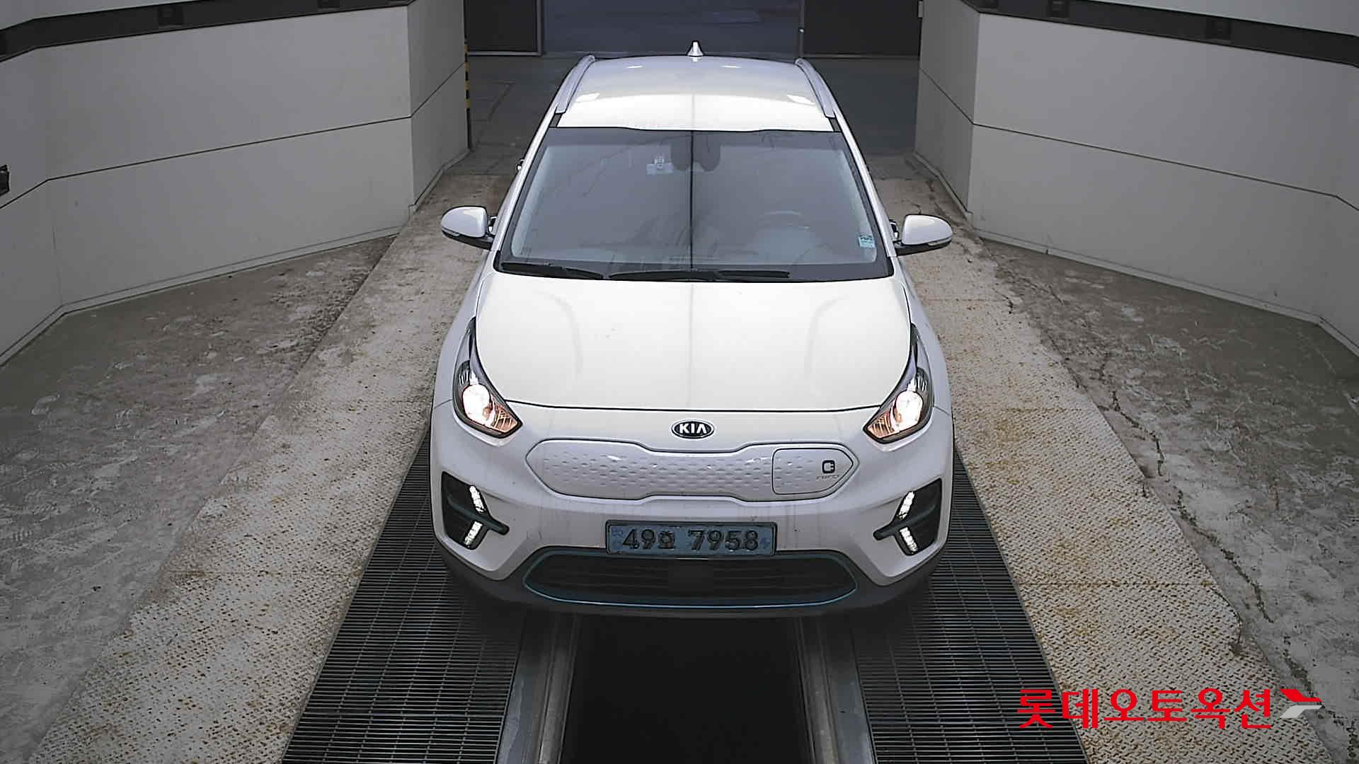 NIRO (E)