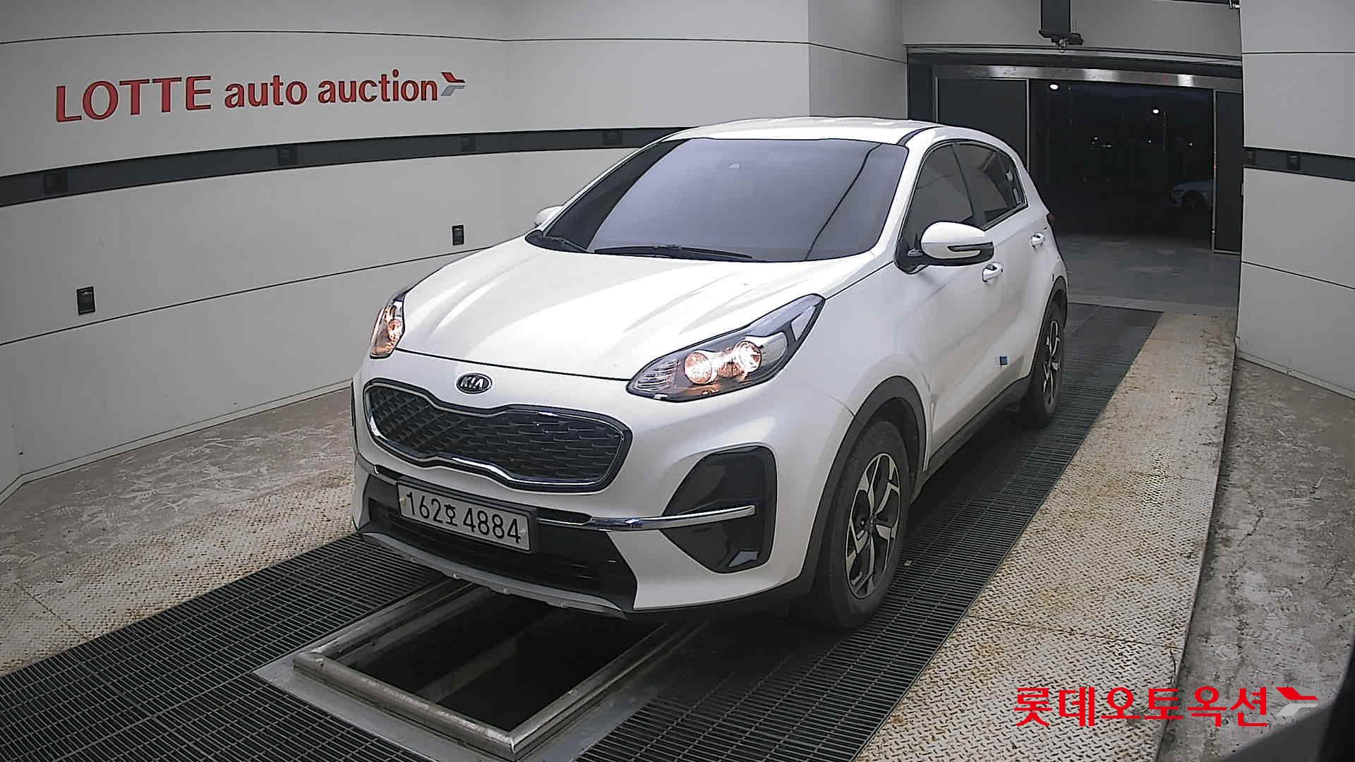 2022 - kia sportage