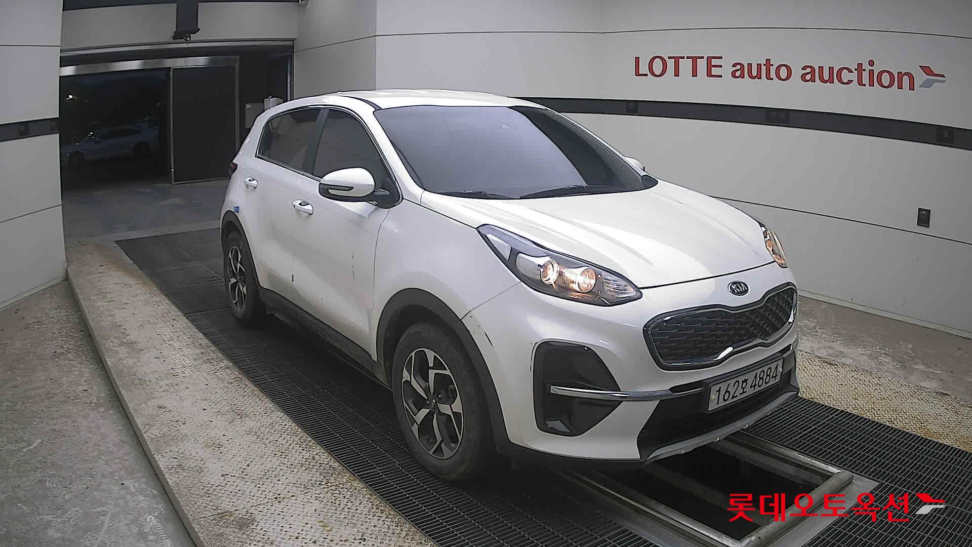 2022 - kia sportage
