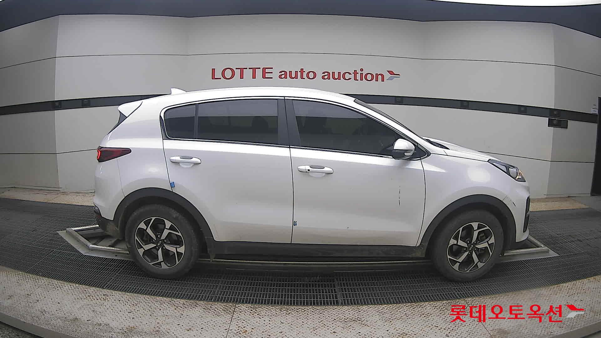 2022 - kia sportage