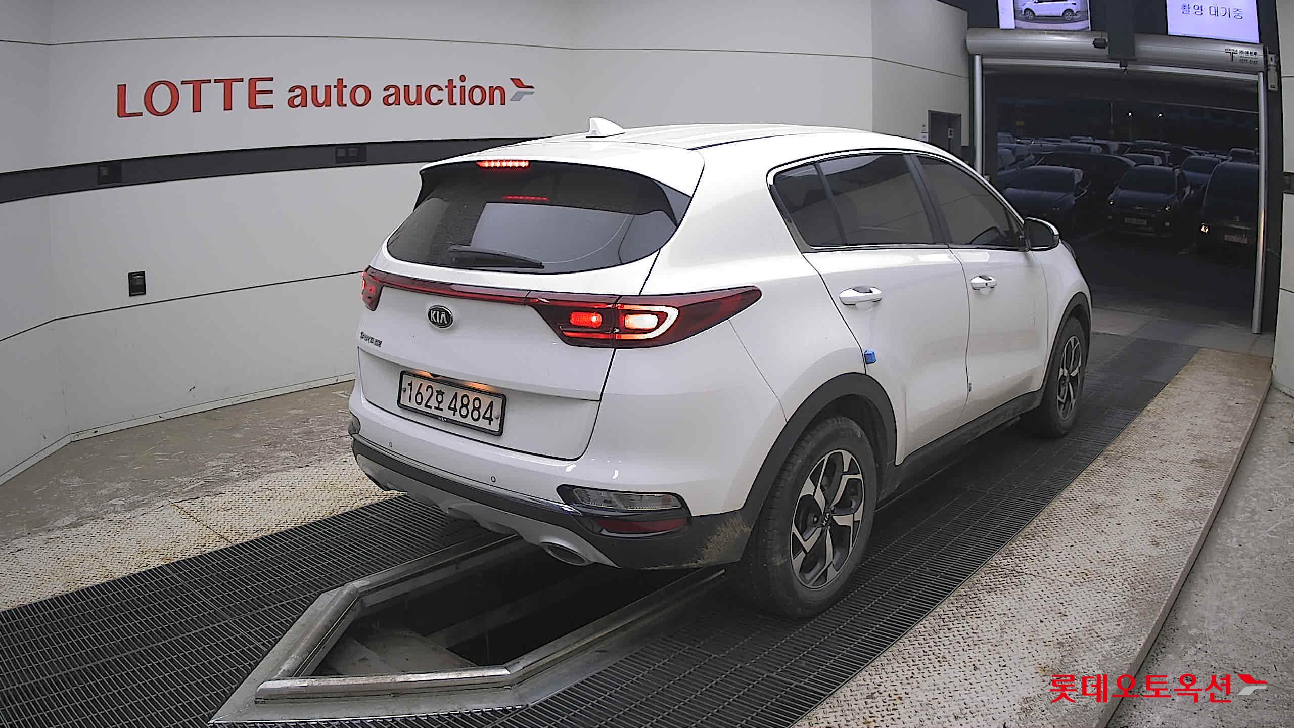 2022 - kia sportage