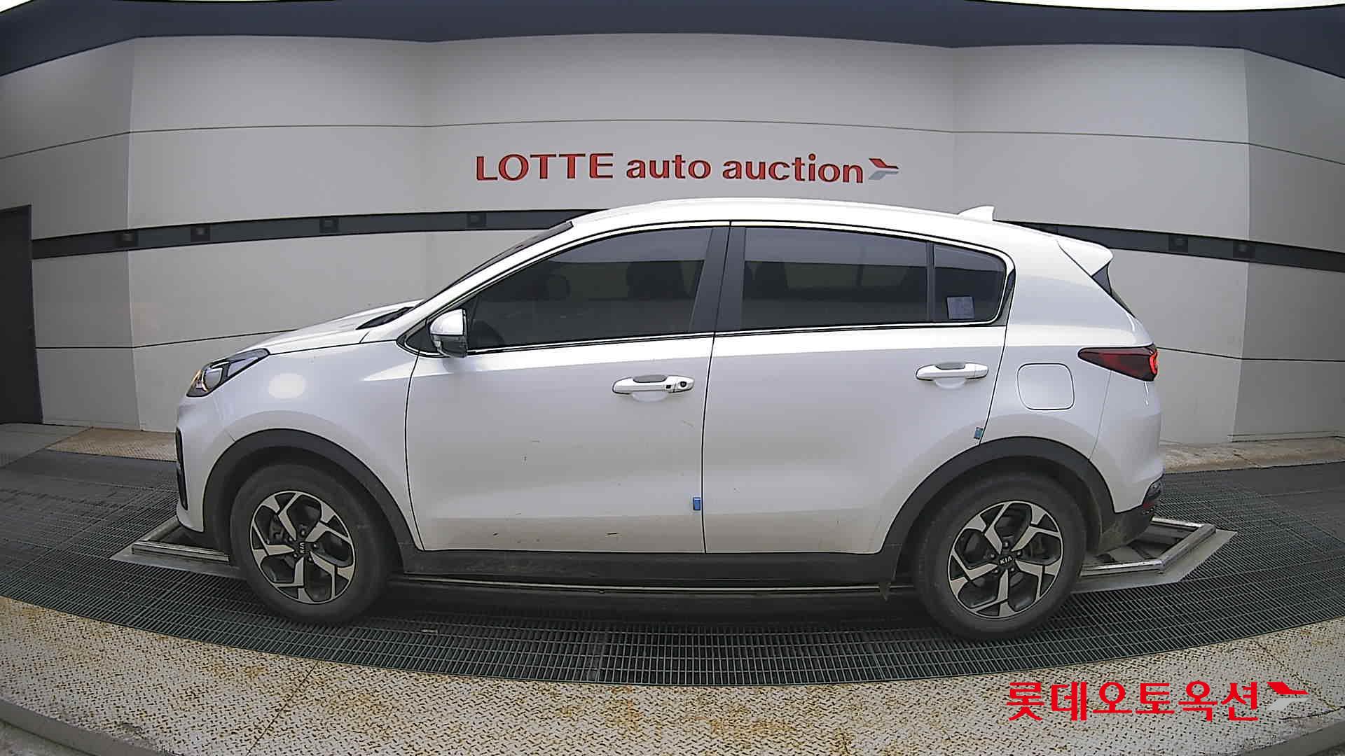 2022 - kia sportage