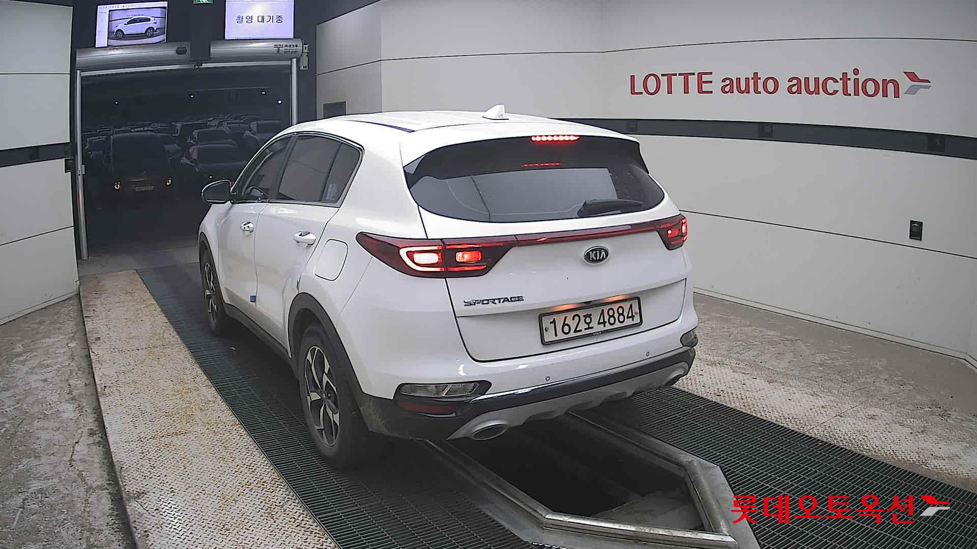 2022 - kia sportage