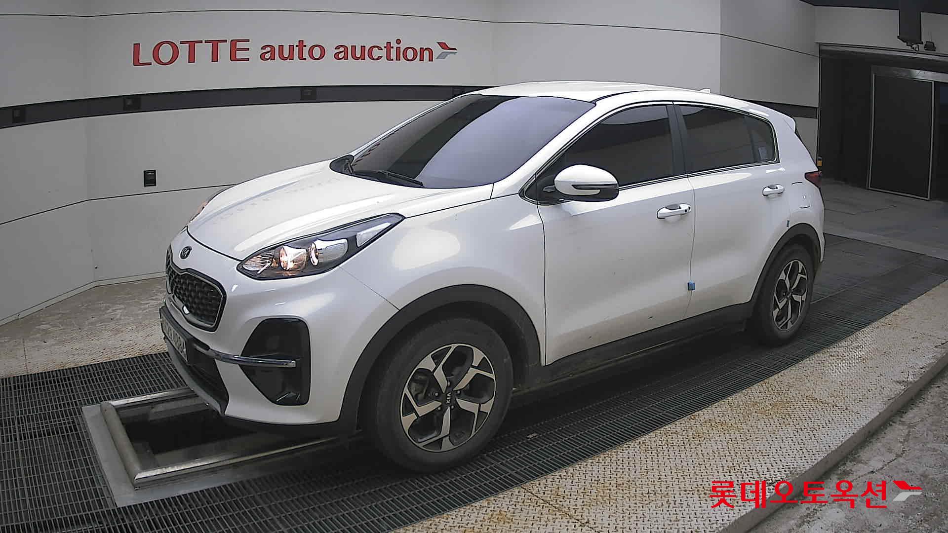 2022 - kia sportage