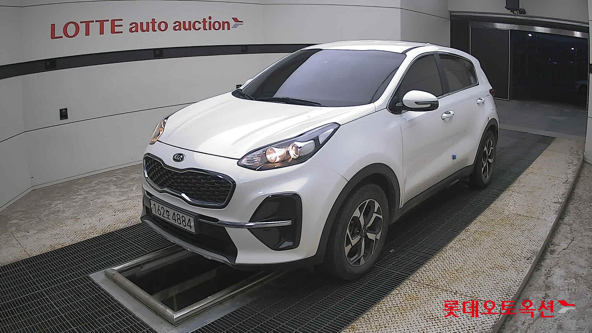 2022 - kia sportage