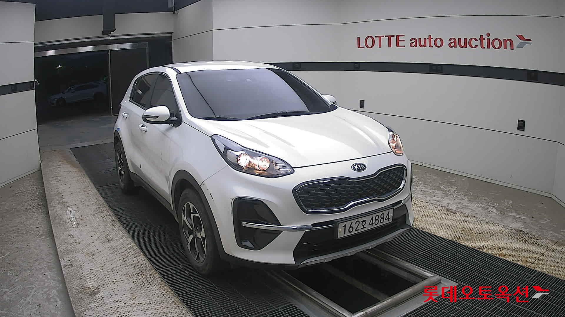 2022 - kia sportage