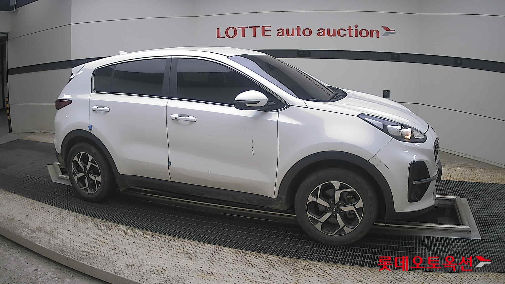 2022 - kia sportage
