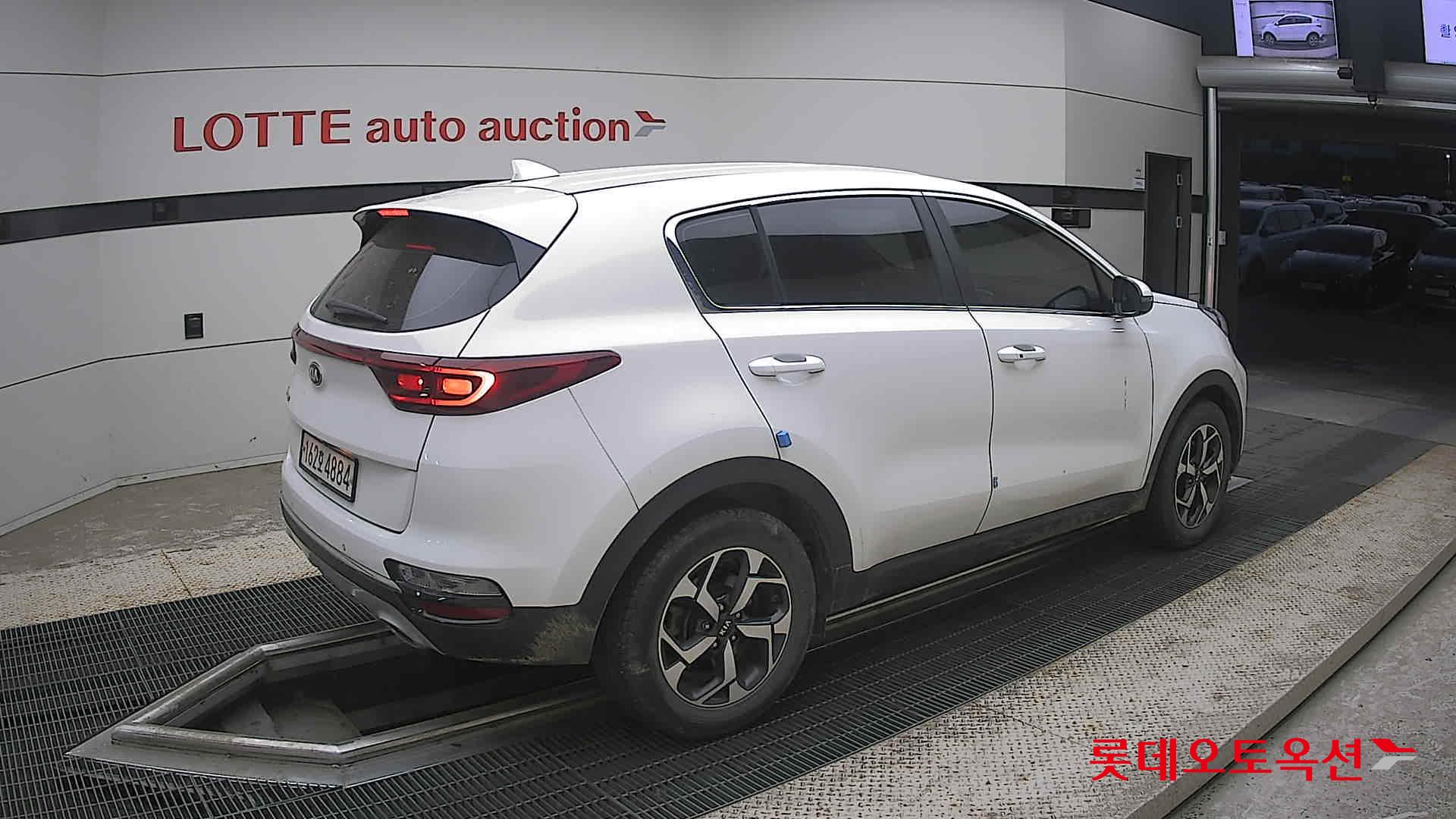 2022 - kia sportage