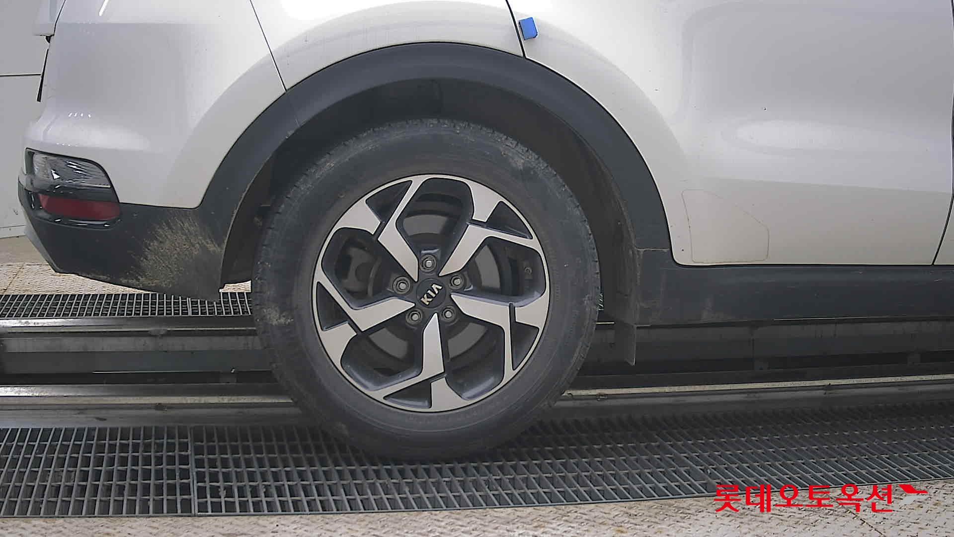 2022 - kia sportage