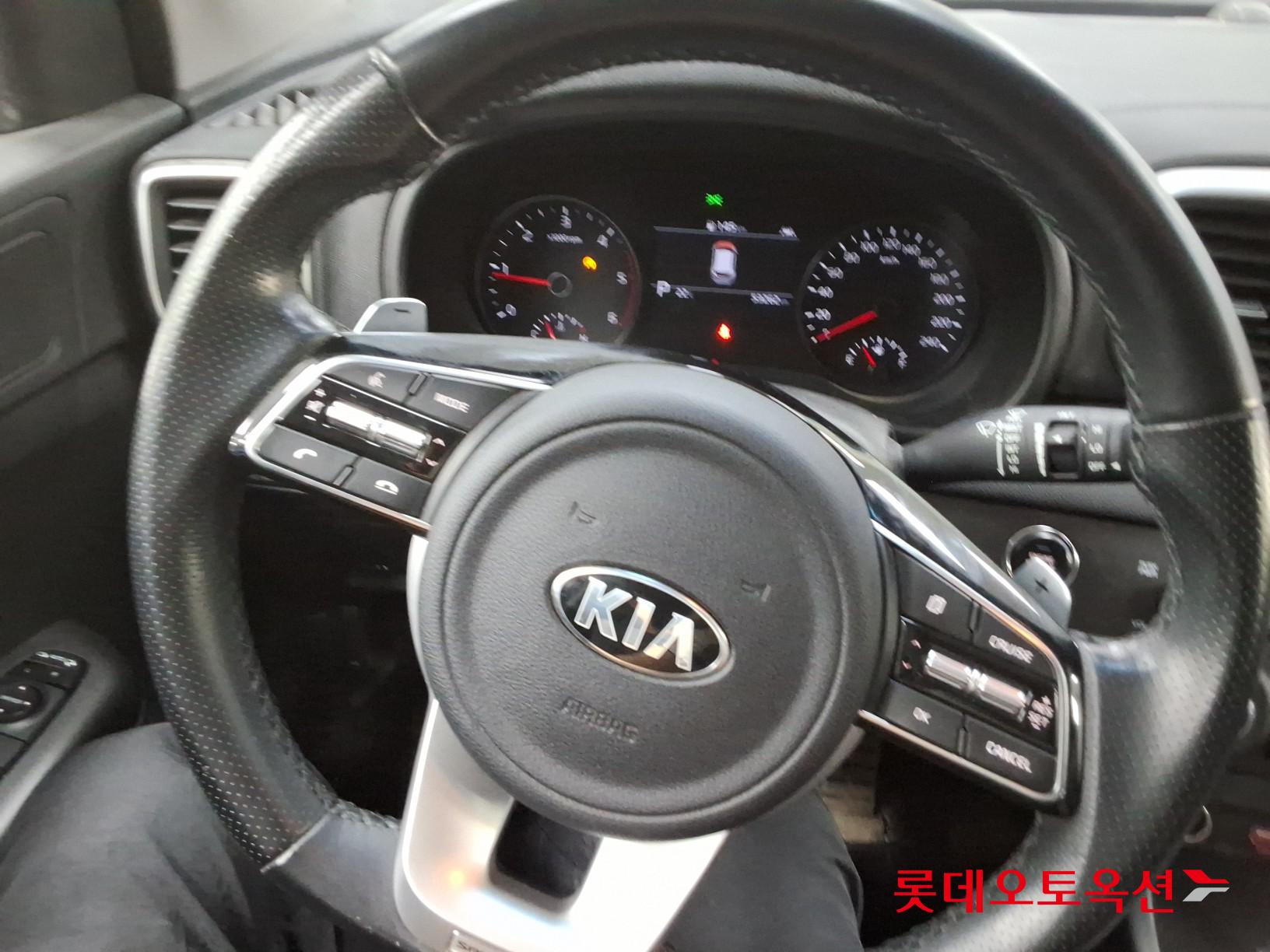 2022 - kia sportage