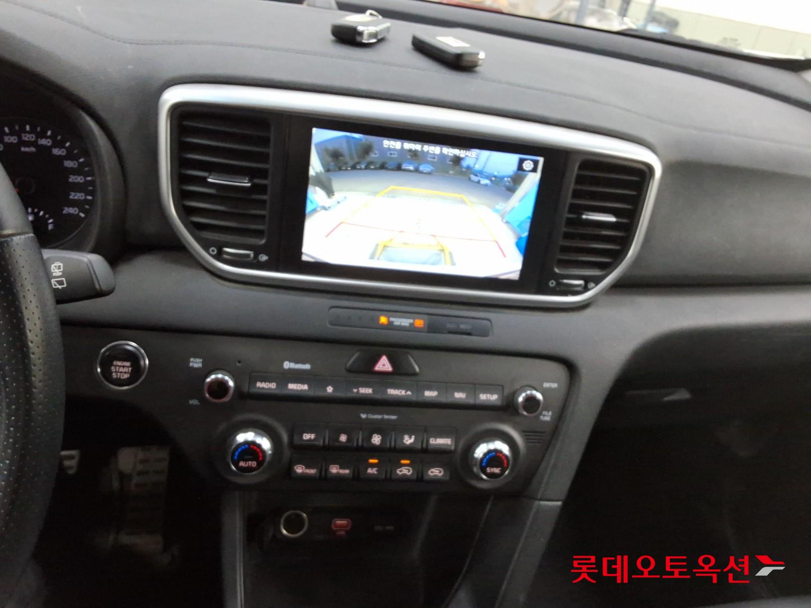 2022 - kia sportage
