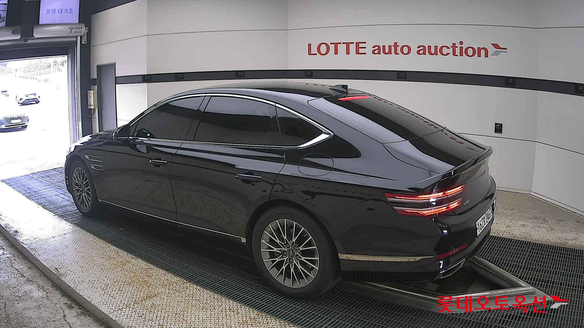 2021 - genesis g80
