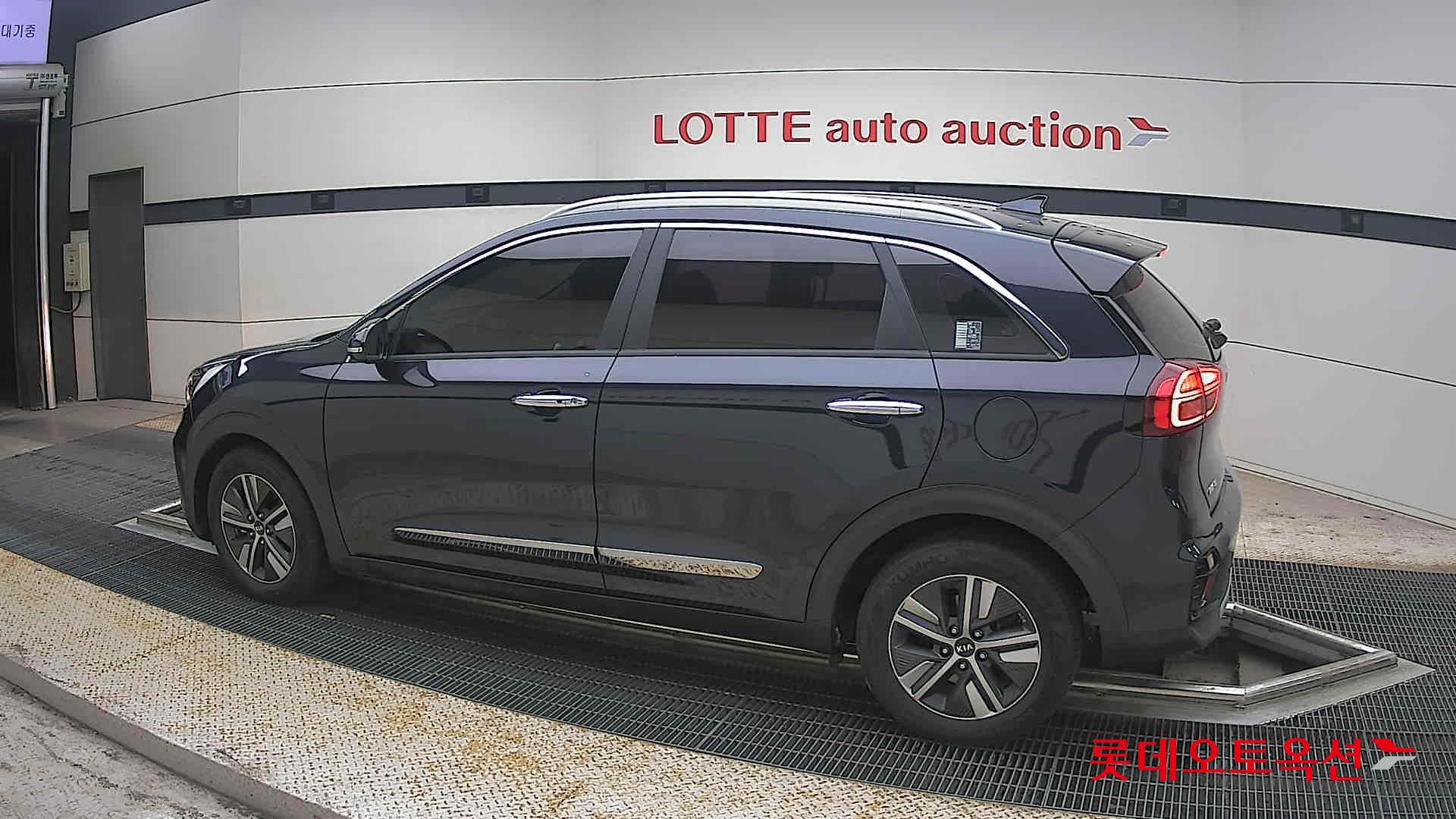2021 - kia niro