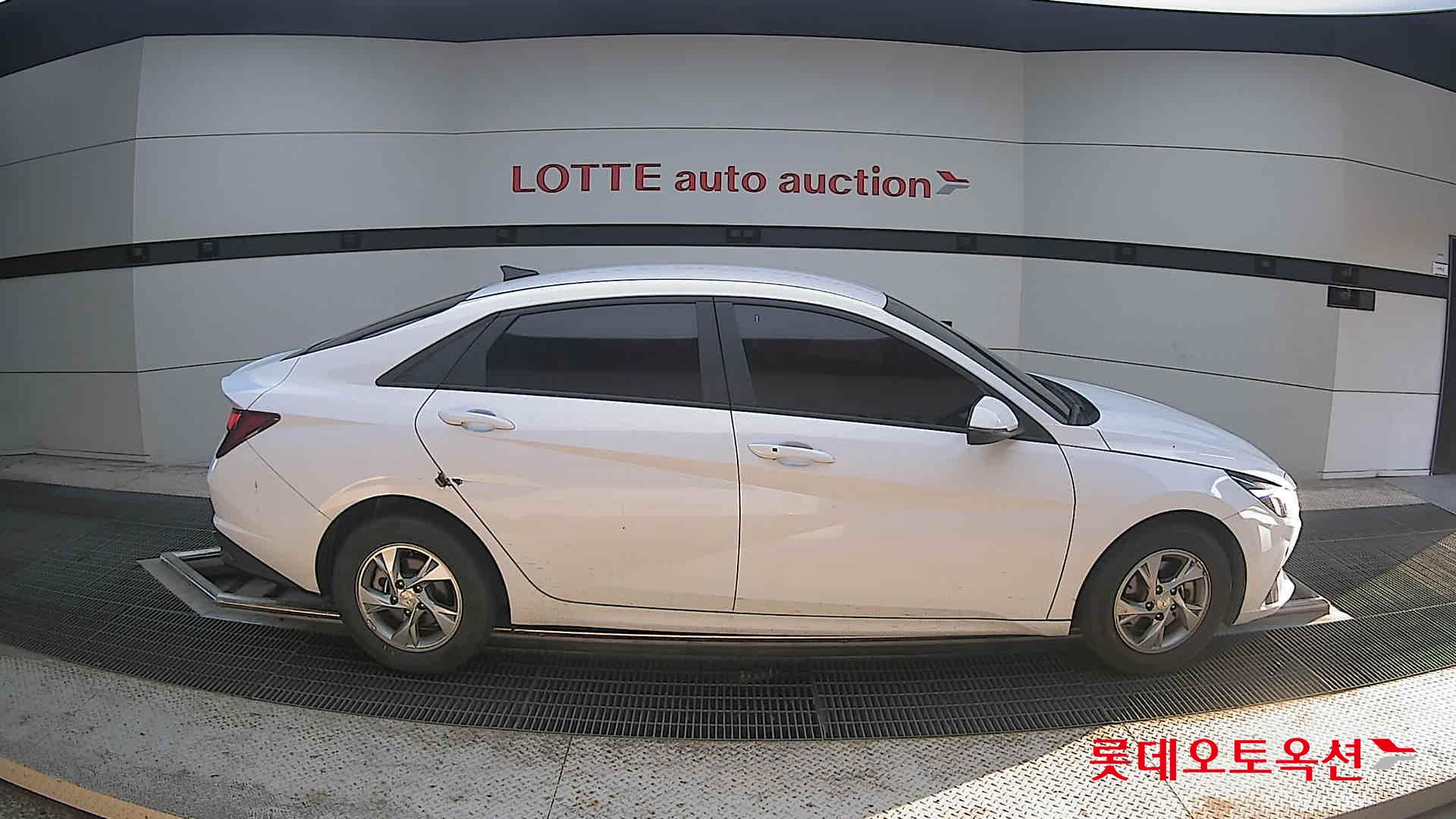 2021 - hyundai avante